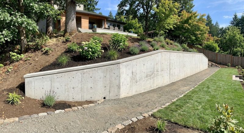 Retaining Wall Installation in Lakeland, FL